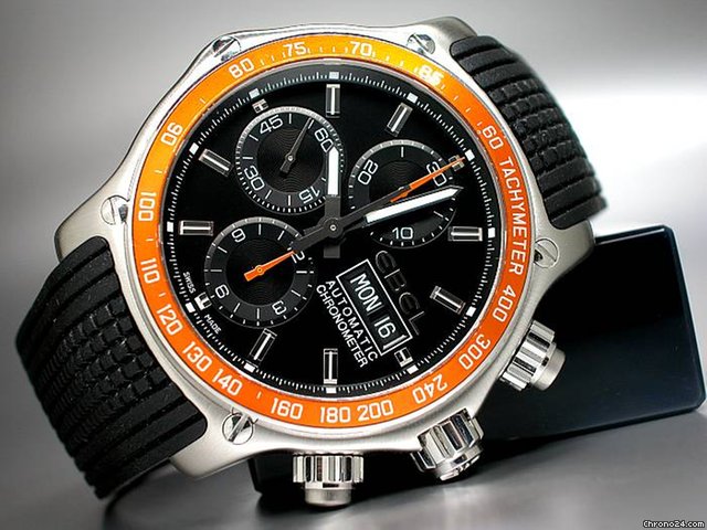 Ebel "1911 DISCOVERY CHRONO" Edelstahl/Kautschuk -neues Band-Rev. watches