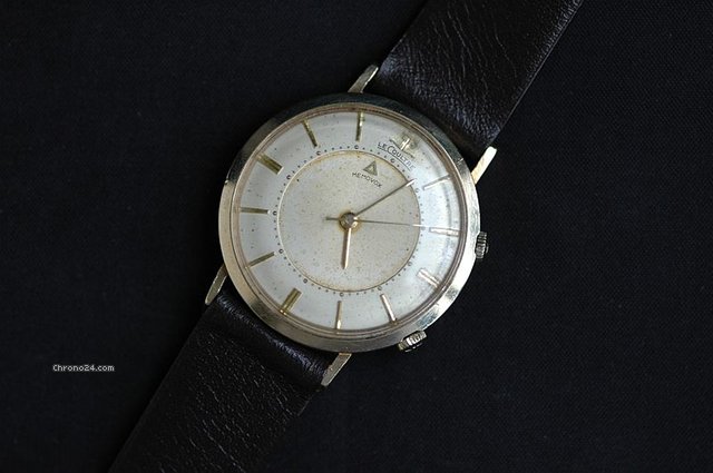 Jaeger-LeCoultre Memovox watches