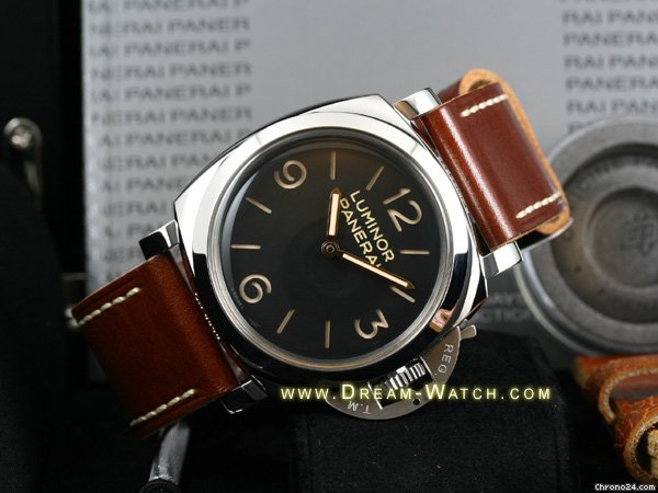 Panerai Luminor 1950 3 Days PAM372N watches