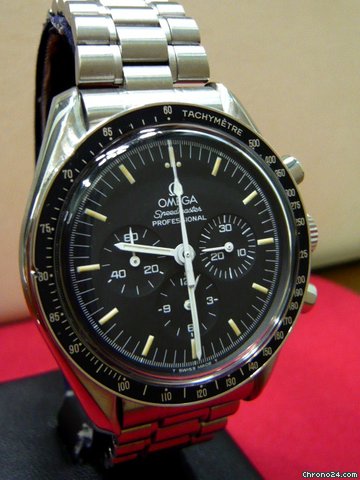 Omega MOONWATCH VITRE' watches