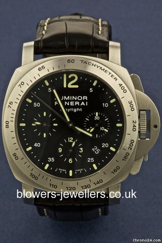 Panerai Luminor Chrono Daylight PAM 00250 watches