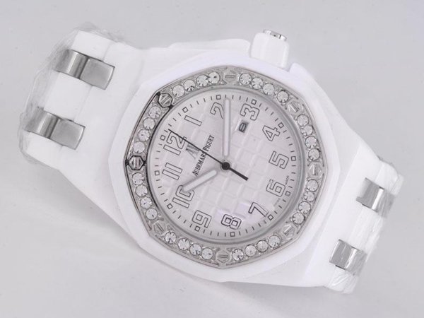 Replica Audemars Piguet Royal Oak 67601ST.ZZ.1230ST.02 Quartz Womens Watch Watch