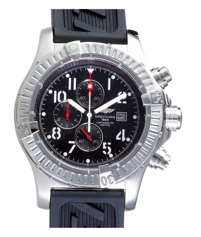 Breitling Aeromarine Chrono Avenger E13360 Midsize Black Rubber Strap Watch watches