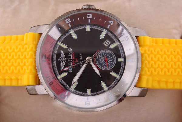 Breitling Bentley A25362 49mm Black Dial Yellow Rubber Strap Watch watches