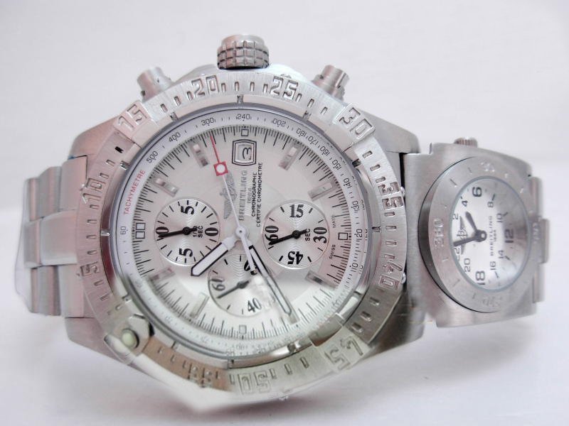 Breitling Blackbird Chronograph mit UTC A 13350 Round Silver Stainless Steel Strap Watch watches