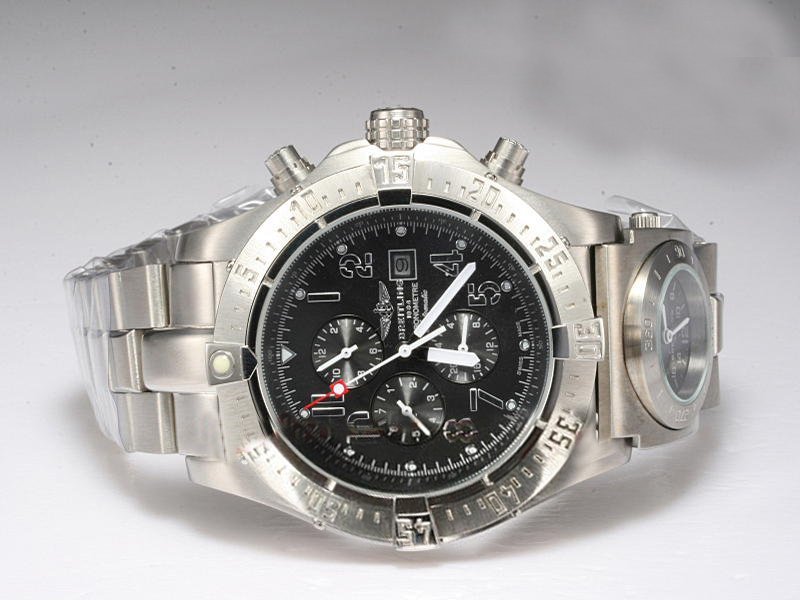 Breitling Chrono Avenger A 13350 Mens Stainless Steel Case 40.6mm Watch watches