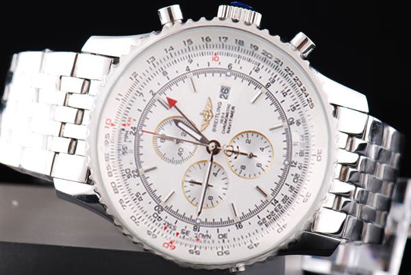 Breitling Navitimer World Steel 4 47mm White Dial Automatic Watch watches