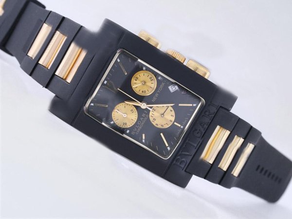Bvlgari Rettangold RTC49BRSVD 49mm Black Rubber Strap Mens Watch watches