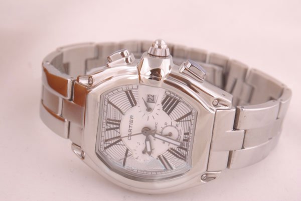 Replica Cartier Roadster W62025V3 White Dial Stainless Steel Case 40x47mm Watch Watch