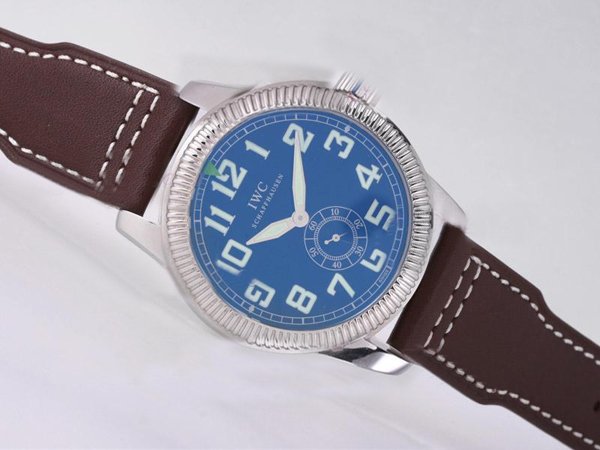 IWC Pilots Classic Hand-Wound IW325401 42mm Midsize Stainless Steel Case Watch watches