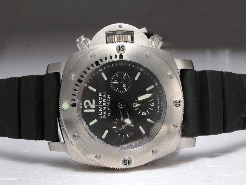 Panerai Luminor PAM202 47mm Black Rubber Strap Black Dial Watch watches