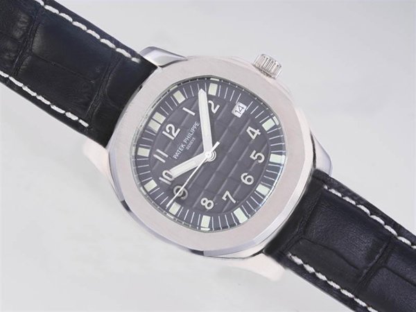 Patek Philippe Aquanaut 5165A Blue Dial 38mm Automatic Watch watches