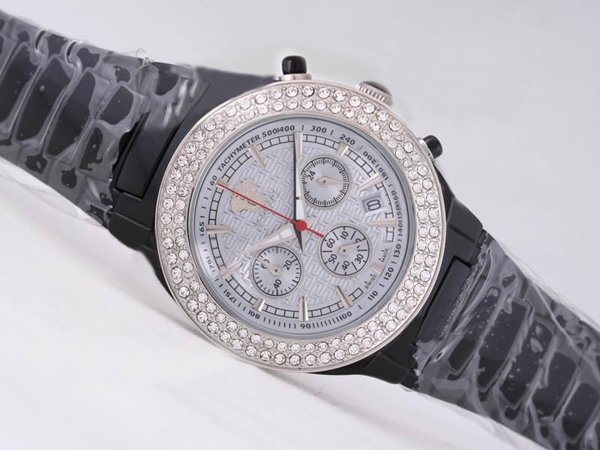 Versace Dv One 2702 Quartz Chronograph 41mm White Dial Watch watches