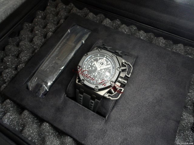 Audemars Piguet SURVIVOR ROYAL OAK OFFSHORE ALL BLACK LIMITED 1000 PCS WATCHES 2