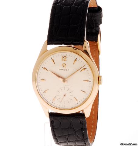 Omega Vintage Tresor in 18K gold case WATCHES 2