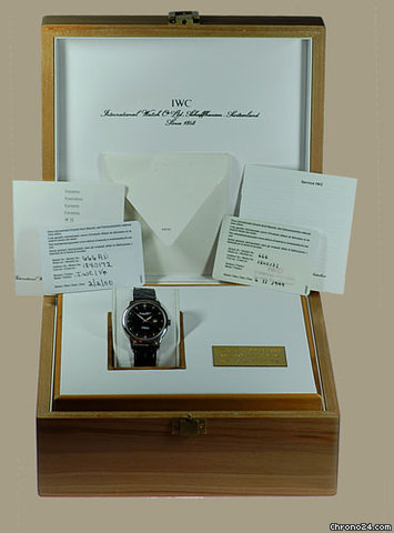 IWC - International Watch & Co. Ingenieur in Stahl Special Auction for Unicef WATCHES 2