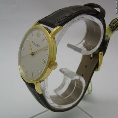IWC Vintage Classic Handaufzug 18 Karat Gold WATCHES 2