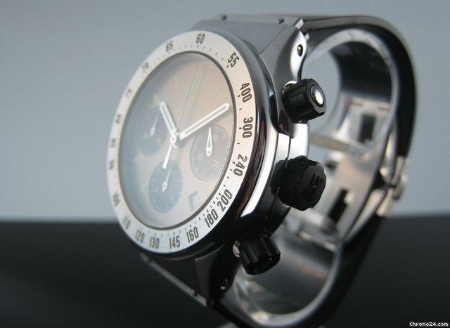 Hublot Super B Chronograph Ref 1920.1 WATCHES 2
