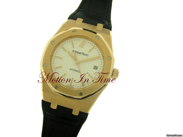 Audemars Piguet ROYAL OAK AUTOMATIC ROSE GOLD ON STRAP - NEW 2011 WATCHES 2