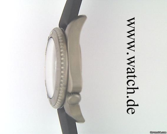 replica Girard Perregaux Sea Hawk II 42mm WATCHES 1
