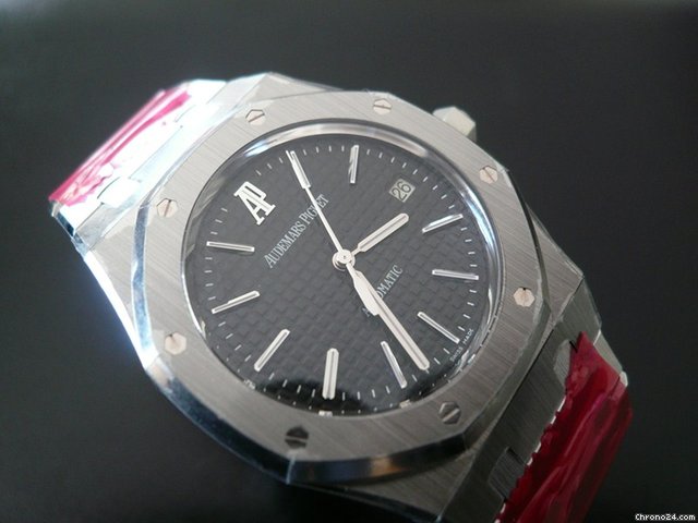 Audemars Piguet ROYAL OAK AUTOMATIC WATCHES 2