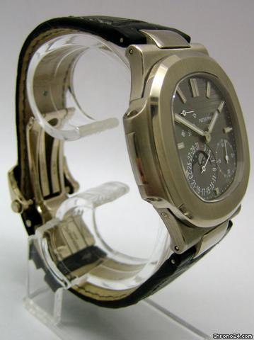 replica Patek Philippe Nautilus 5712G Wei gold Jumbo WATCHES 1