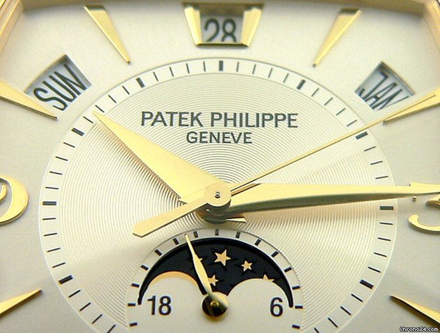 Patek Philippe Gent's 18K Yellow Gold Ref # 5135 Gondolo Calendario Annual Calendar WATCHES 2