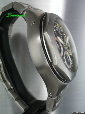 replica Girard Perregaux Laureato EVO 3 Chronograph WATCHES 1