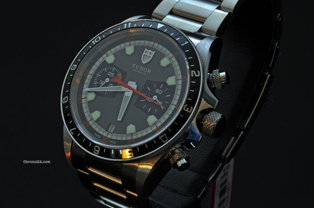 replica Tudor Graue L¨¹nette Heritage Chrono WATCHES 1