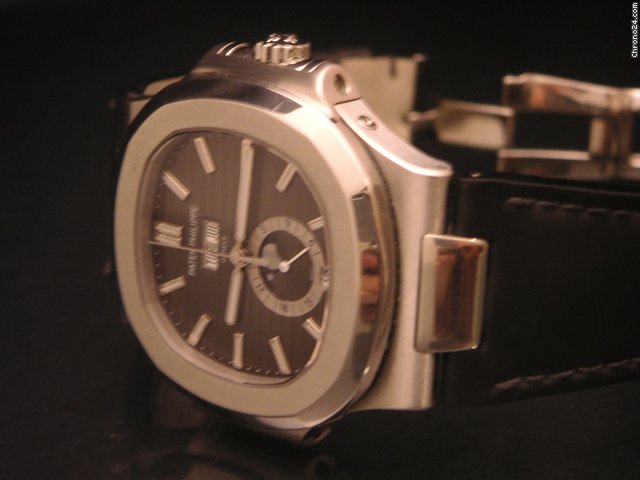 Patek Philippe Nautilus Fasi Luna 5726 WATCHES 2