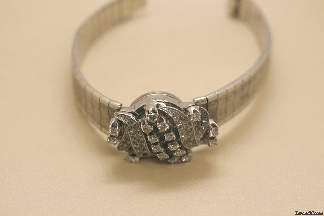 Omega Modello da donna anni '40 WATCHES 2