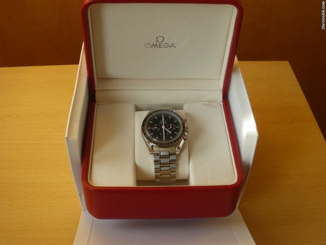 Omega Speedmaster Professional WATCHES 2