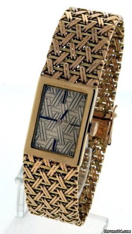 Audemars Piguet Vintage Ladies Gold watch WATCHES 2