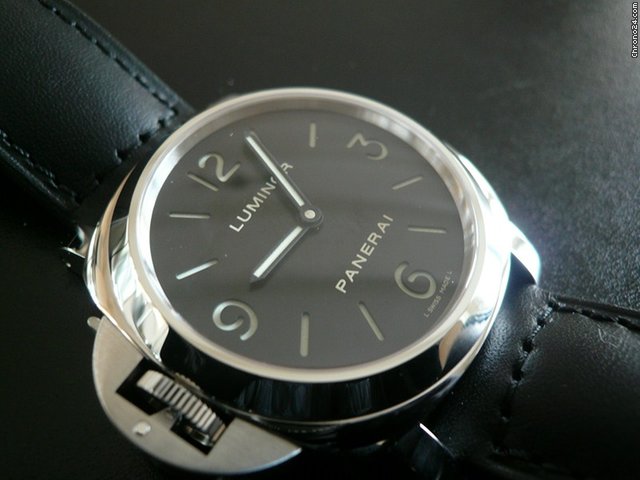 Panerai LUMINOR BASE LEFT-HANDED WATCHES 2