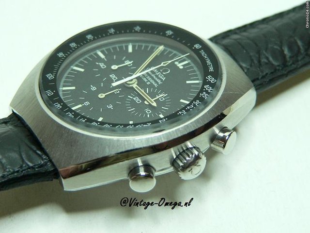 Omega Speedmaster Mark II WATCHES 2