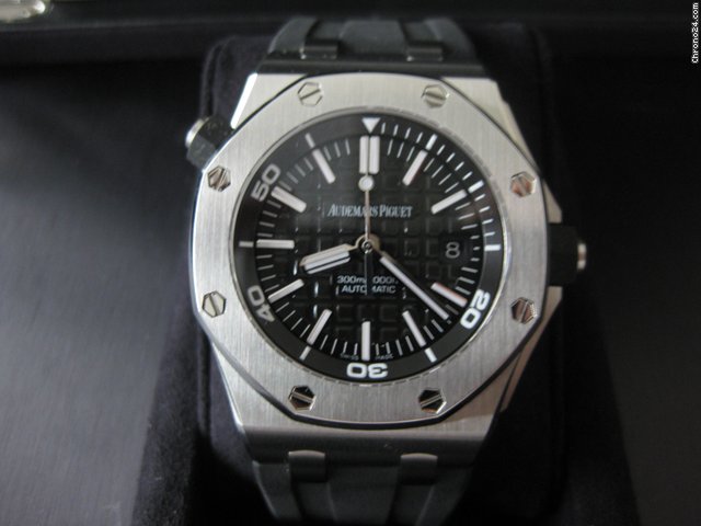 Audemars Piguet Royal Oak Offshore Diver WATCHES 2