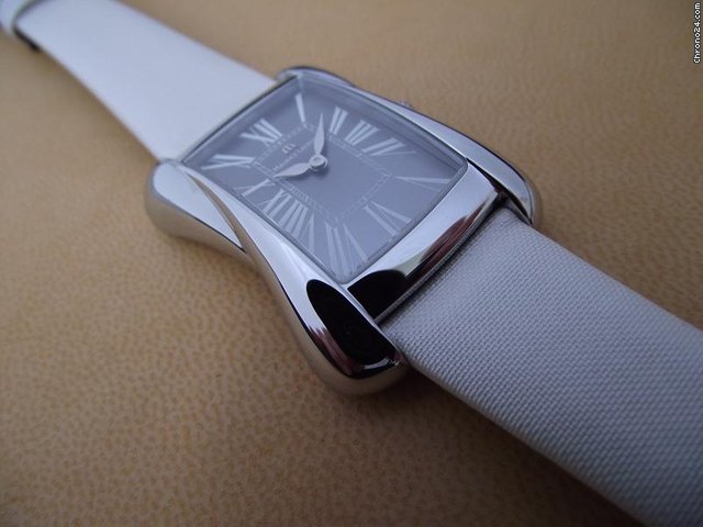 Maurice Lacroix Divina Damenuhr WATCHES 2