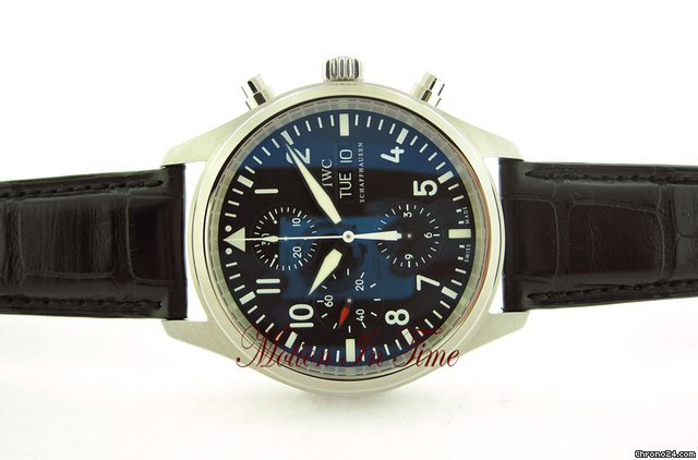 IWC PILOTS CHRONOGRAPH AUTOMATIC 42mm DAY-DATE NEW LARGER MODEL WATCHES 2