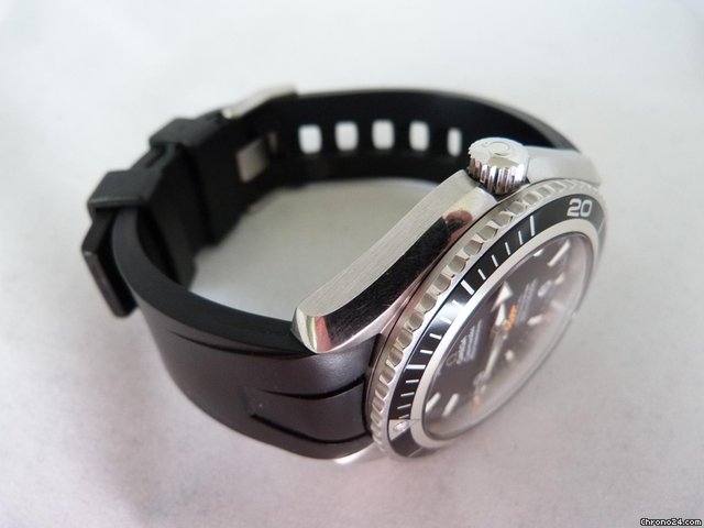 replica Omega Seamaster Planet Ocean 45.5mm Casino Royal 007 Limited WATCHES 1 