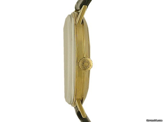 Longines Vintage 18kt Gelbgold Handaufzug "Universal Geneve" 33mm WATCHES 2