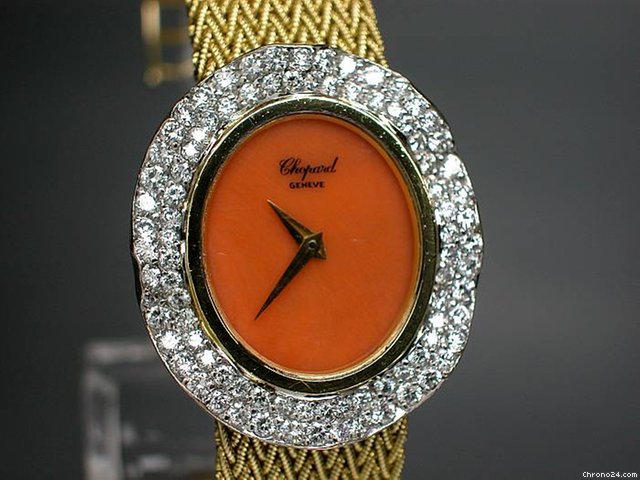 replica Chopard "Goldbanduhr mit Brillantl¨¹nette und Korallen-Zifferblatt" 1 WATCHES 1