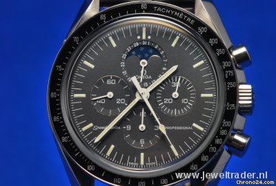 Omega Speedmaster Professional Chronograph Moonphase WATCHES 2
