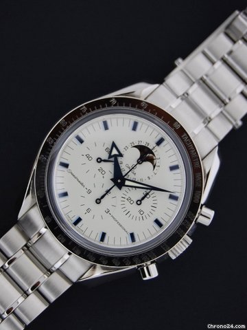 Omega SPEEDMASTER whit gold bezel moonphase WATCHES 2