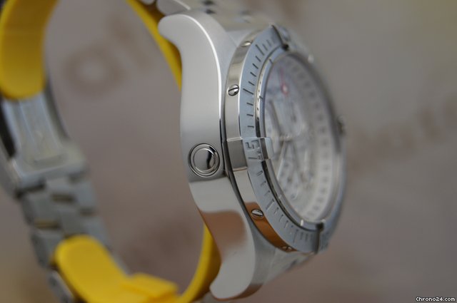 replica Breitling Avenger Seawolf Chrono WATCHES 1