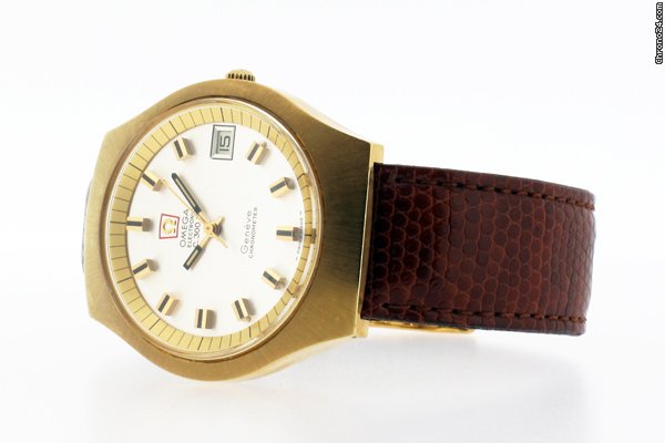 Omega Electronic F300. Model No 198.021 WATCHES 2