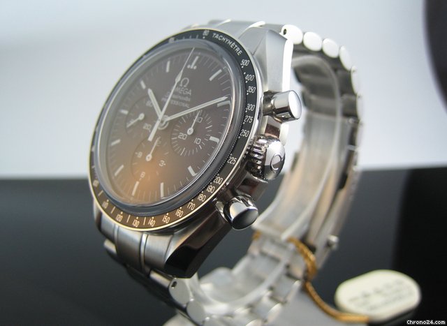 Omega Speedmaster Professional Moonwatch 311.30.42.30.13.001 WATCHES 2
