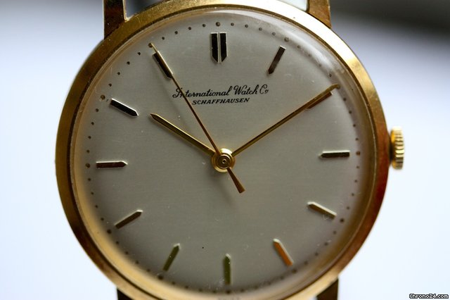 IWC Handaufzug aus Gelbgold WATCHES 2