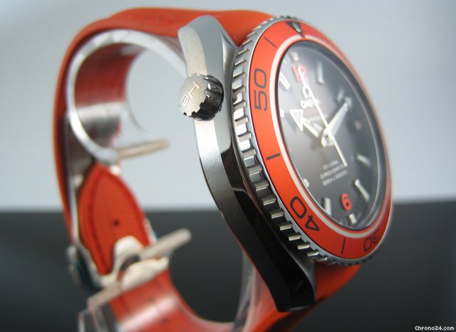 replica Omega Seamaster Planet Ocean 232.32.42.21.01.001 WATCHES 1