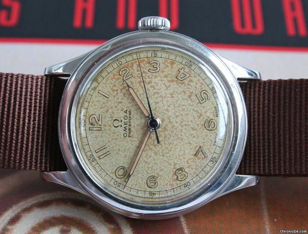 Omega UK Military 30T2 screwback rare vintage WATCHES 2