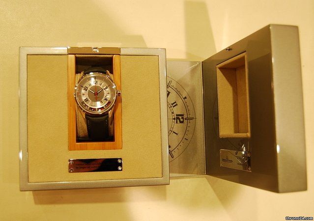 replica Jaeger-LeCoultre AMVOX II CHRONOGRAPH LIMITED EDITION 200 PZ ASTON MARTIN WATCHES 1